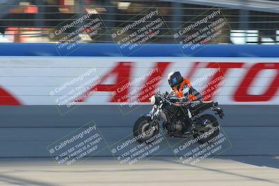 media/Nov-26-2022-Fastrack Riders (Sat) [[b001e85eef]]/Level 1/Session 1 Front Straight/